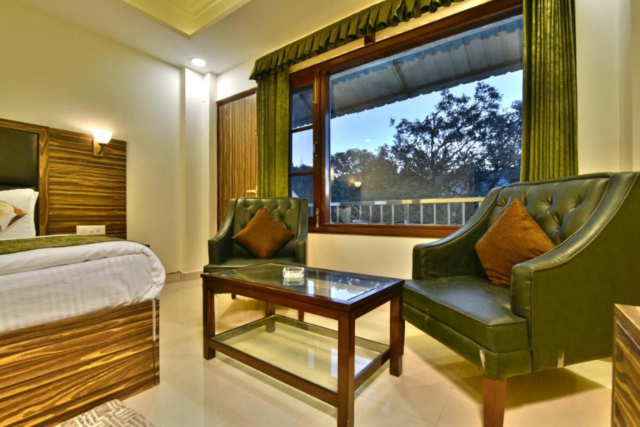 Hotel Comfort Court Deluxe Room without Balcony 3