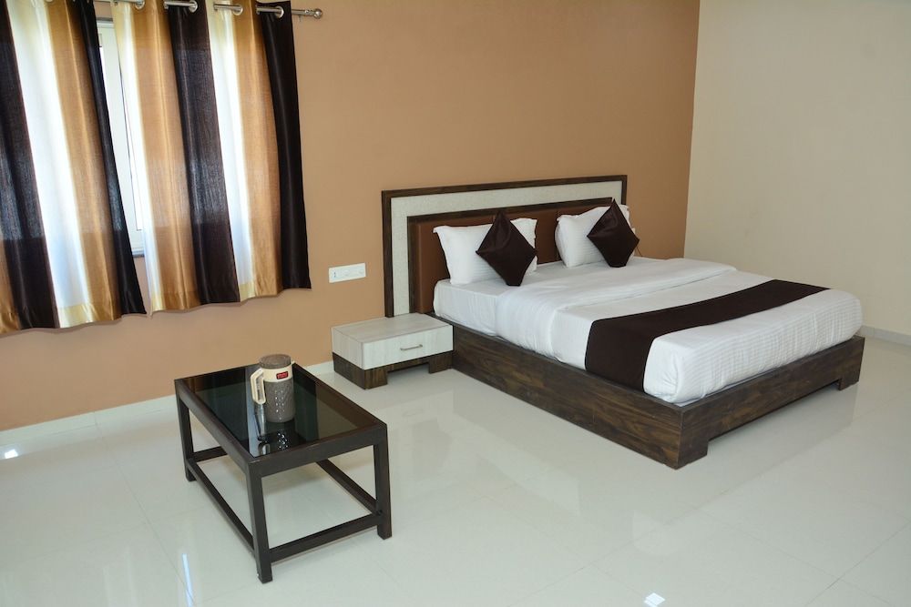 undefined Hotel Savera Palace 10