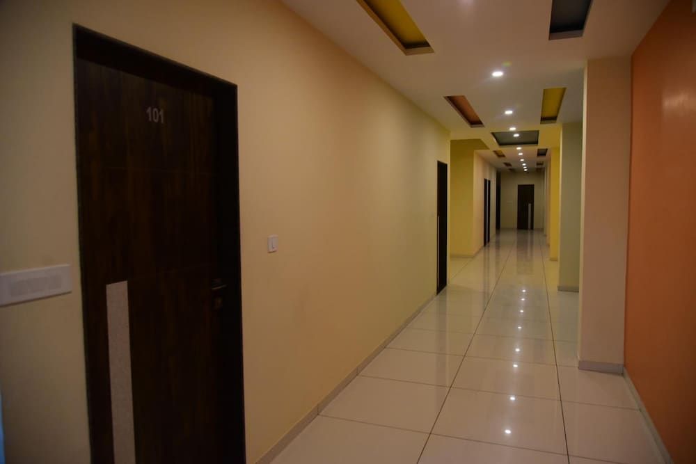 undefined Hotel Savera Palace 4