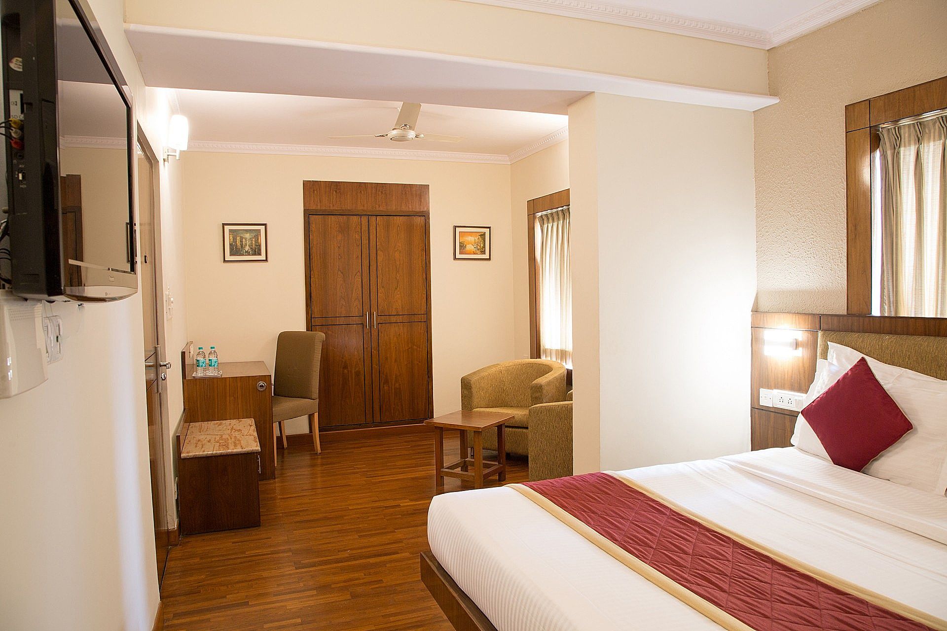 New Rainbow Business Hotel Family Room 2