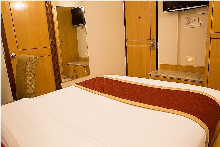 New Rainbow Business Hotel Standard Double Room 3