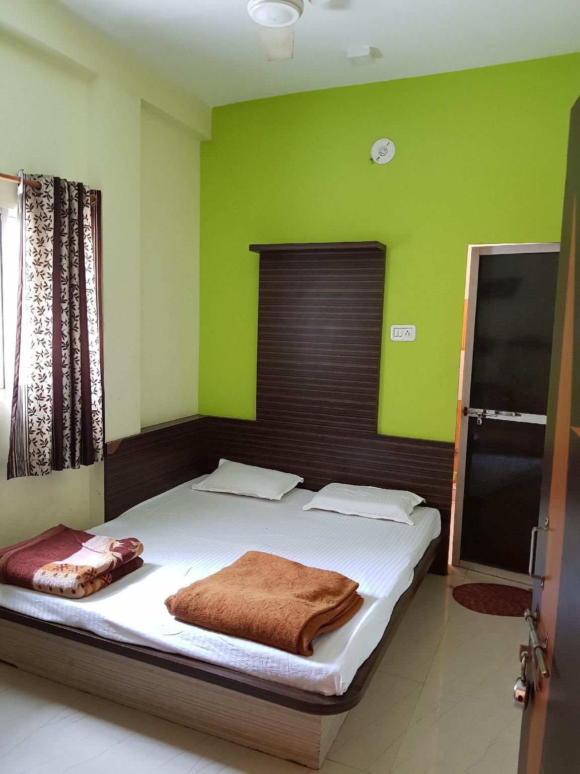 Double bedded Non AC