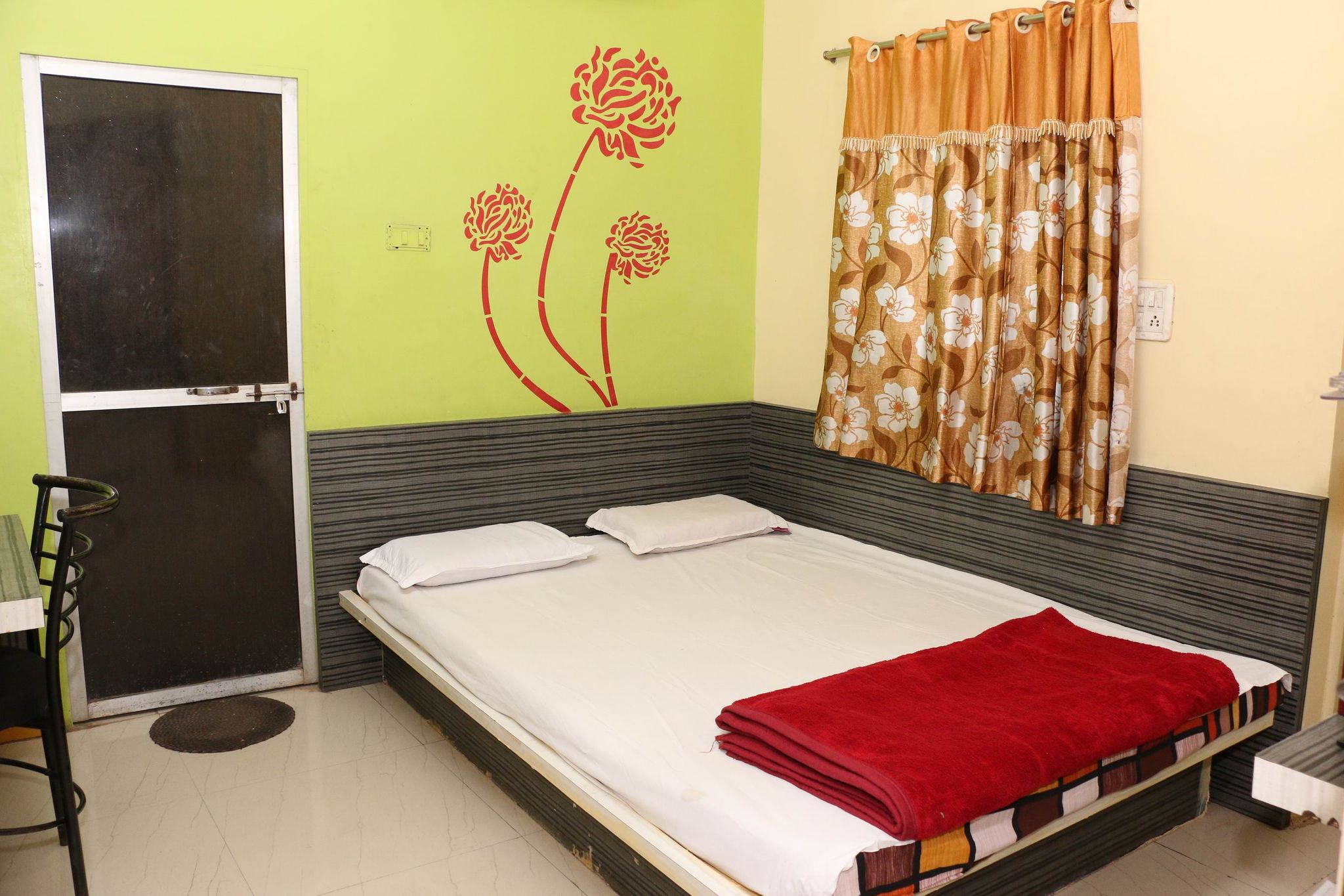 Double bedded Non AC