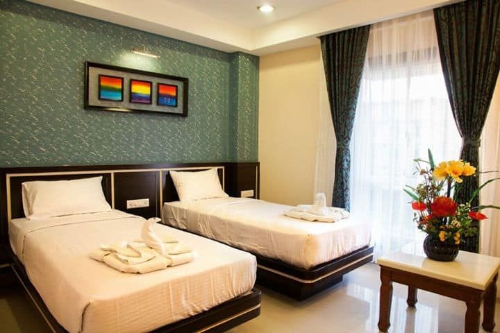 undefined Hotel Niiki 7