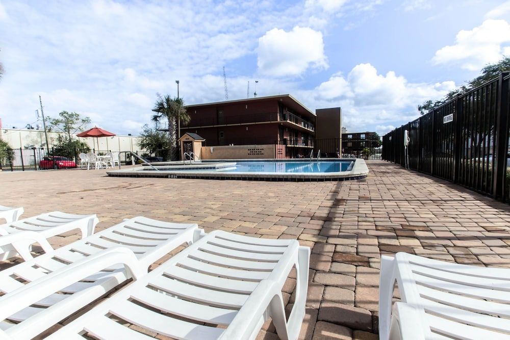 undefined Suburban Studios International Drive 7