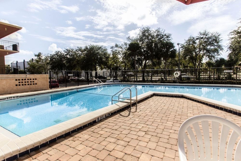 undefined Suburban Studios International Drive 8