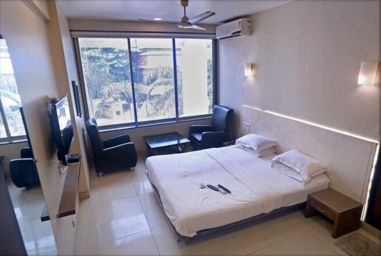 Super Deluxe Room