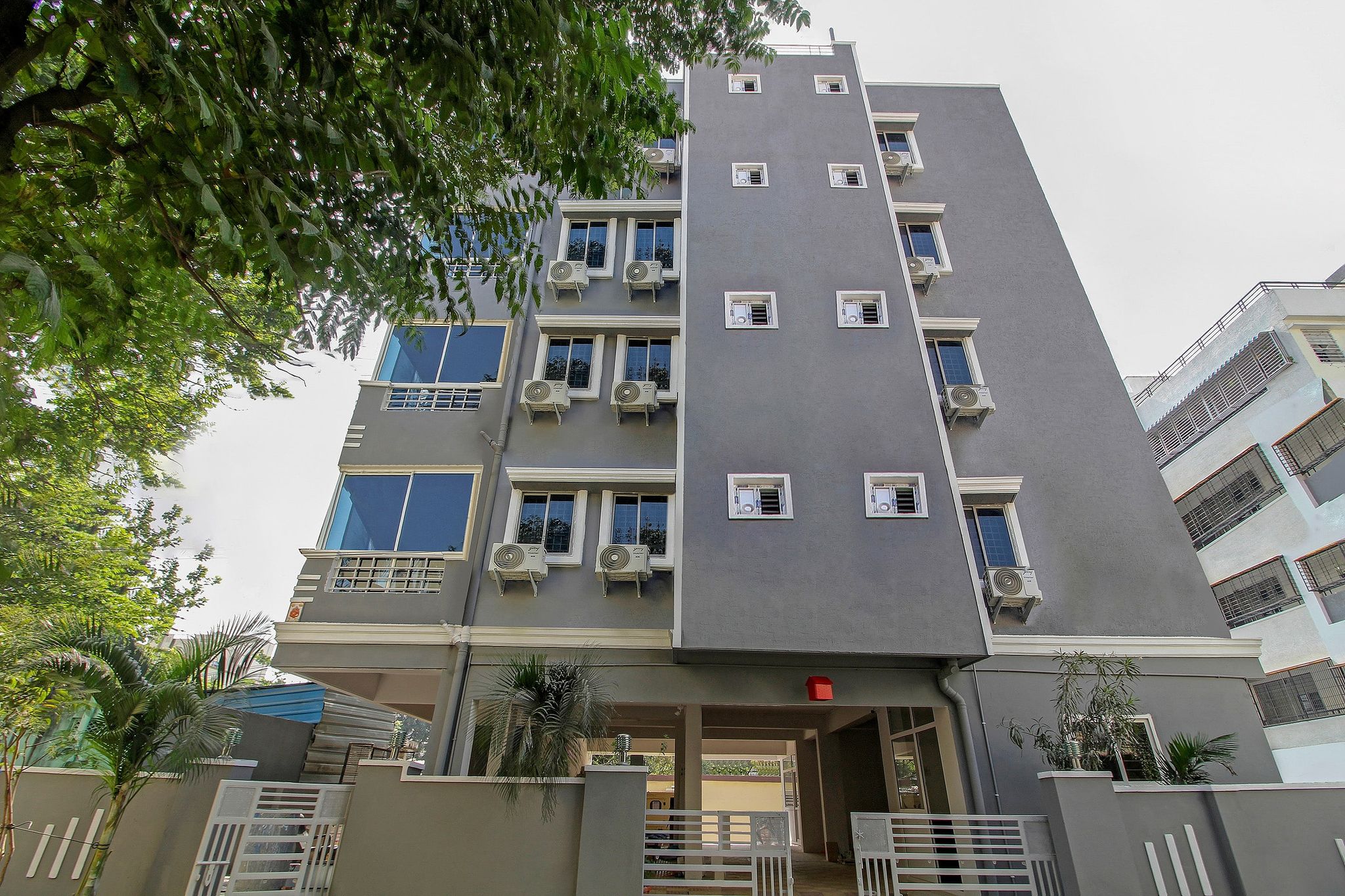 Collection O Vennela Residency