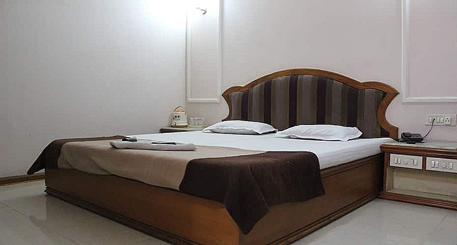 Deluxe Bedroom