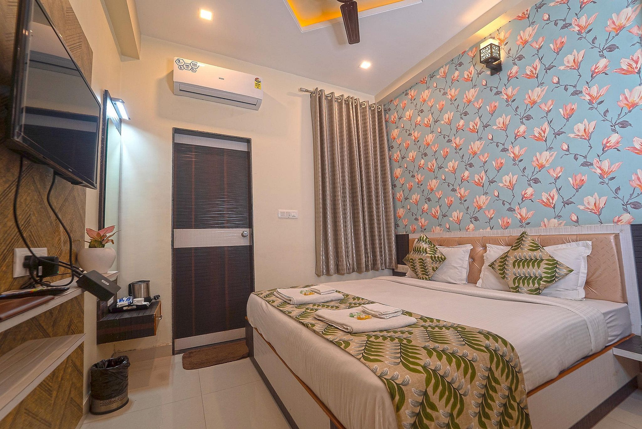 Oasis Park Standard Double Bed Room