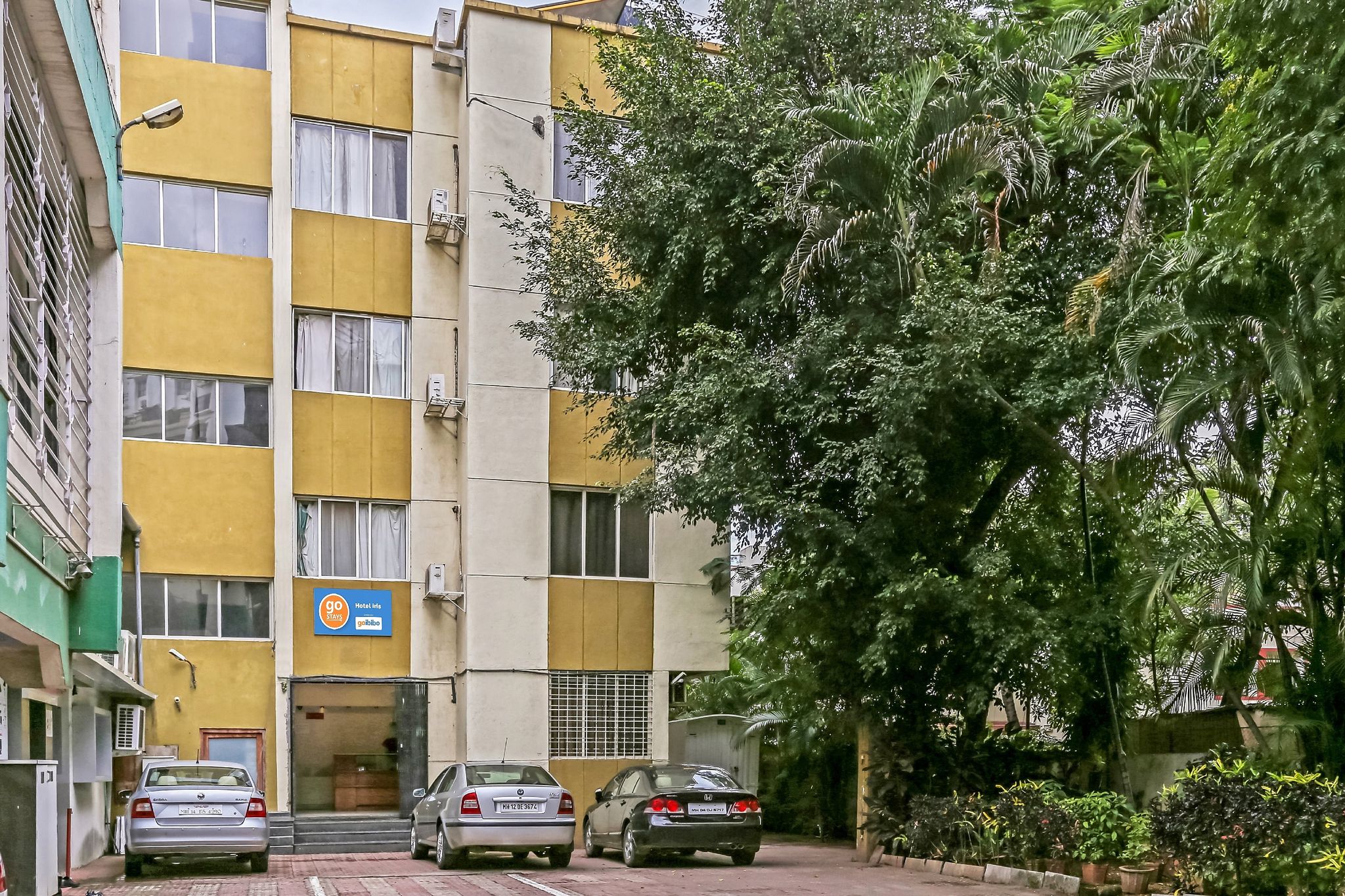 undefined Hotel IRIS 10