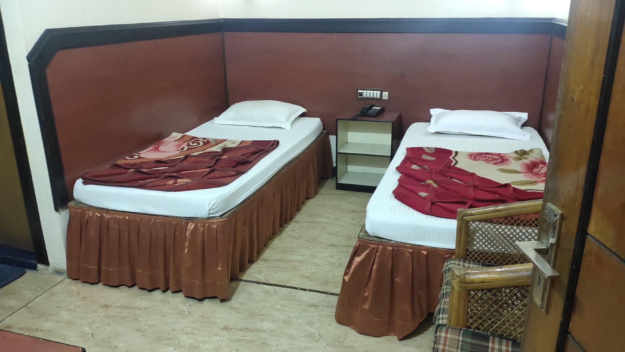 undefined Executive Inn 4