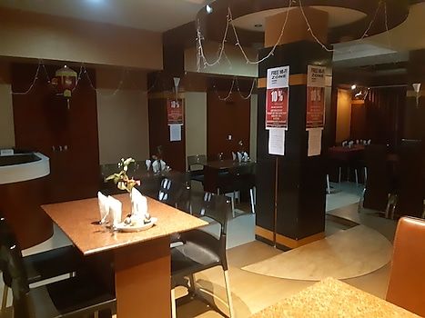 undefined Executive Inn 2