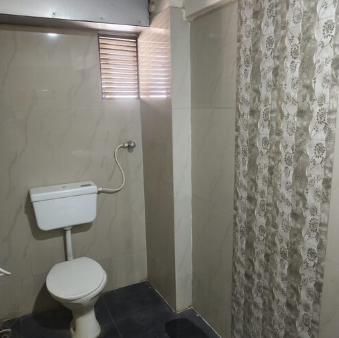 Double super Deluxe ( Not for couples )1 Queen Bed or 3 Single Bed(s)