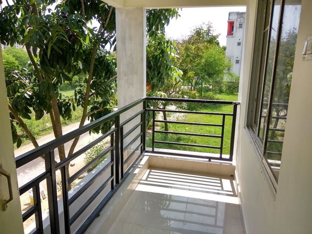 BH Boutique Hotel Deluxe AC Room(Ground Floor) 11