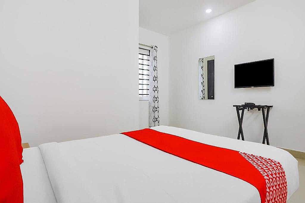 Hotel O Perfect Stay Classic Room 8