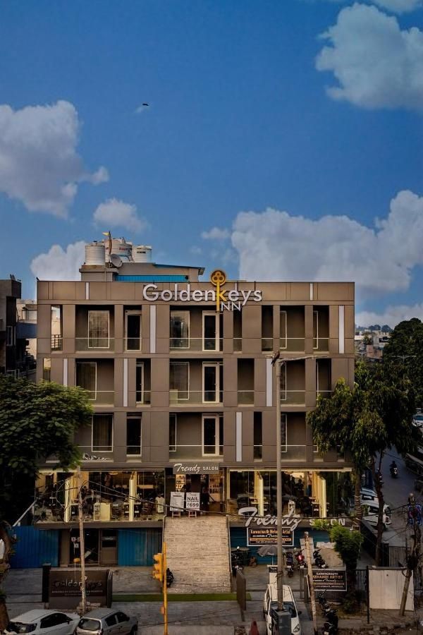 undefined Golden Keys Inn