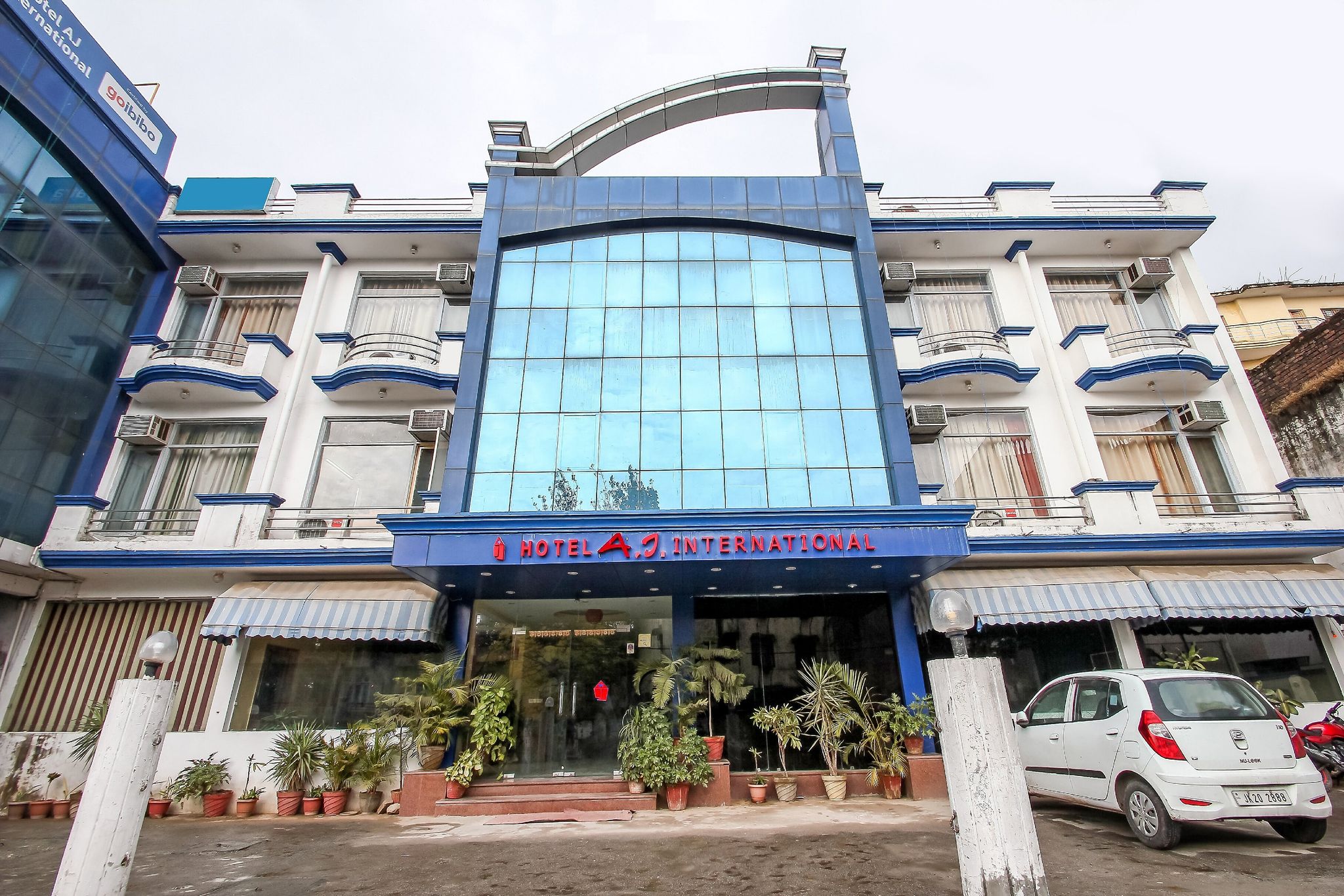 Hotel AJ International