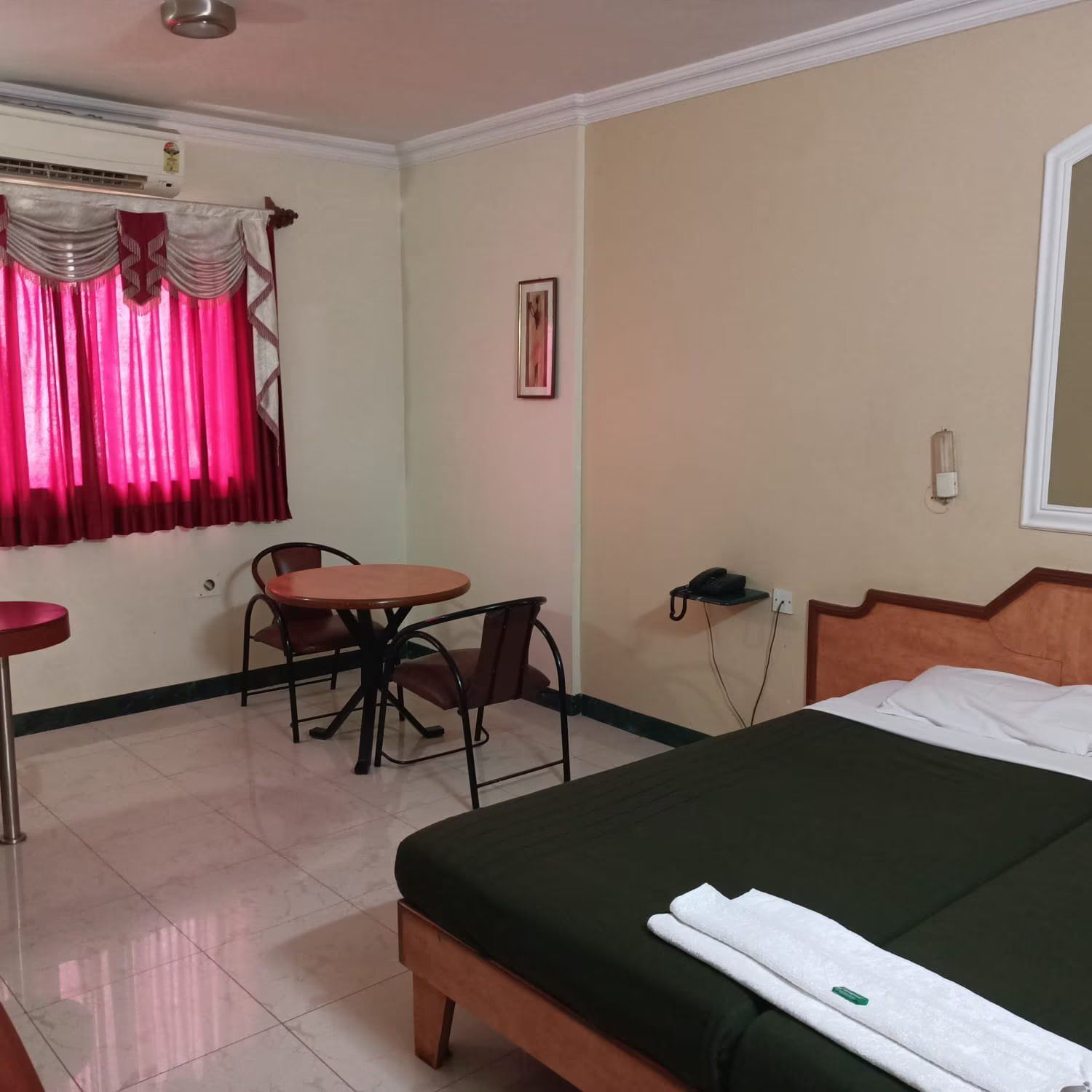 Hotel Ambassador Deluxe Non Ac Room 2