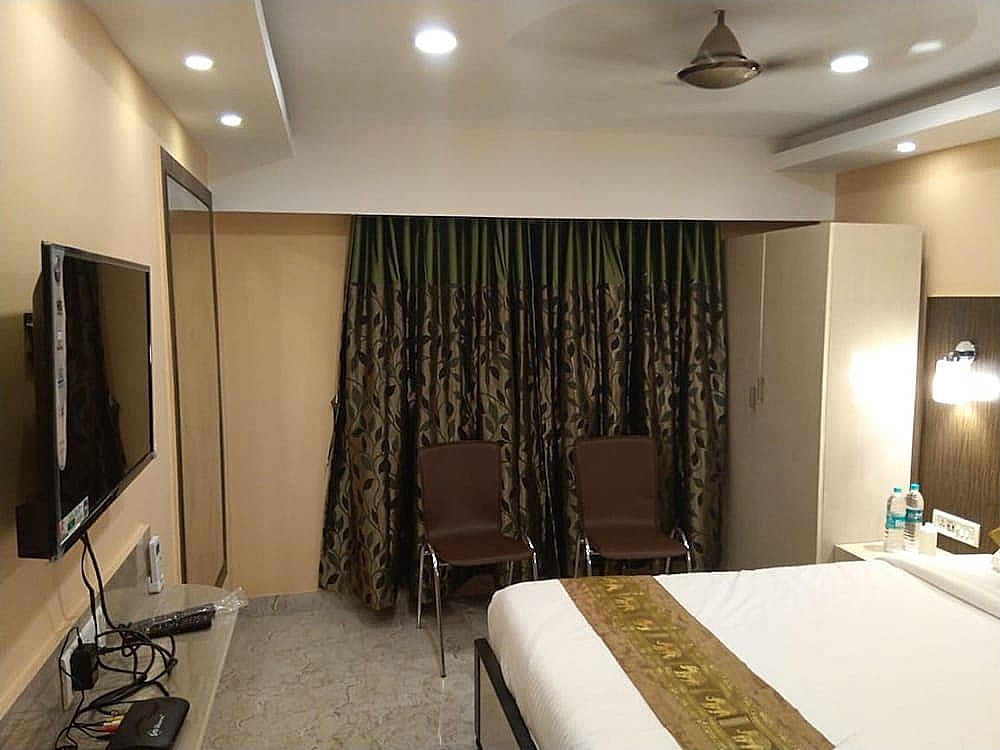 FabHotel Step Inn Deluxe Double Room 27