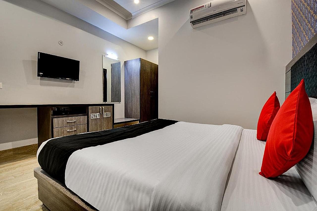 Hotel Grand Anshul Standard 6