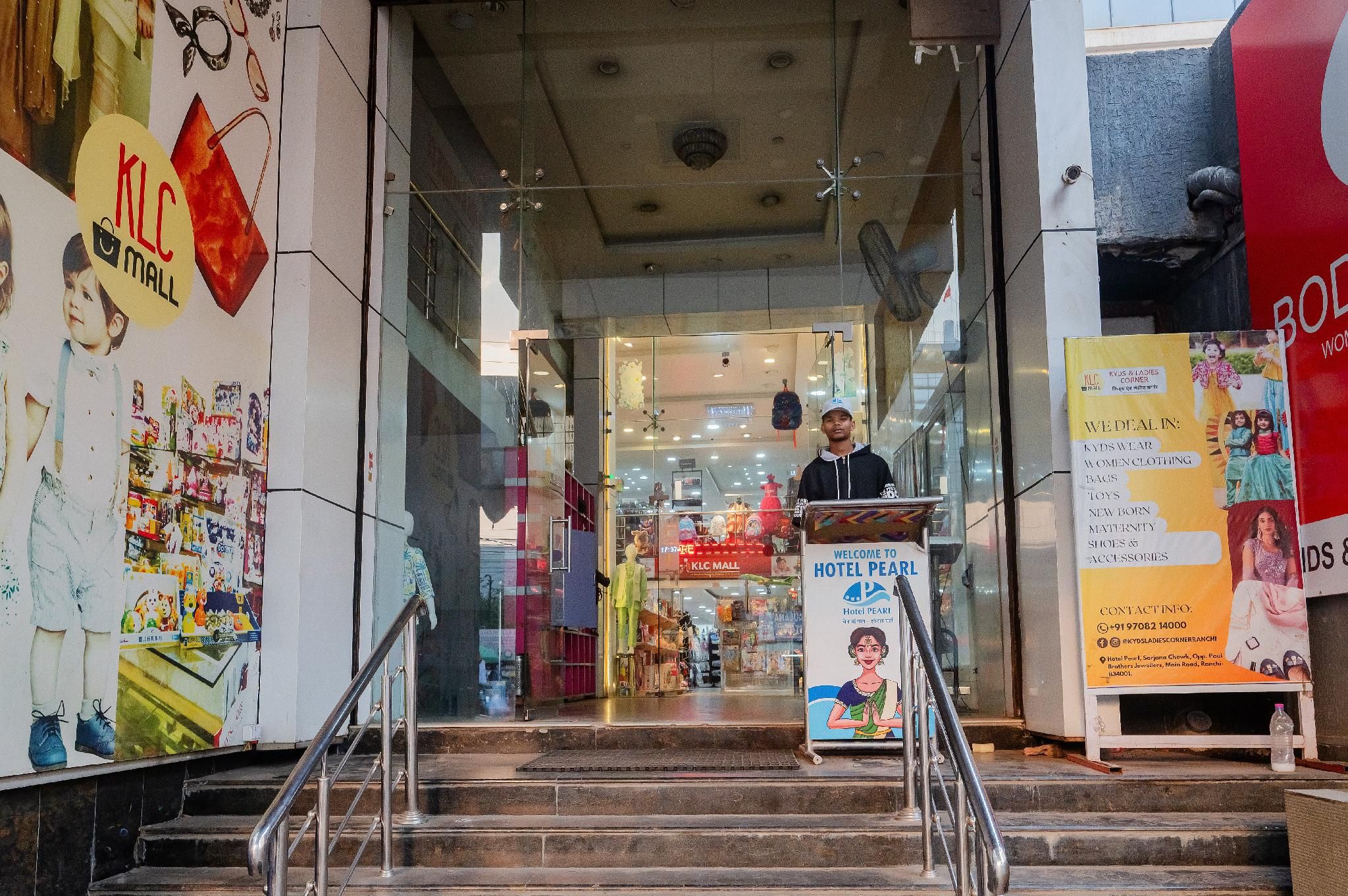 undefined Hotel Pearl 8