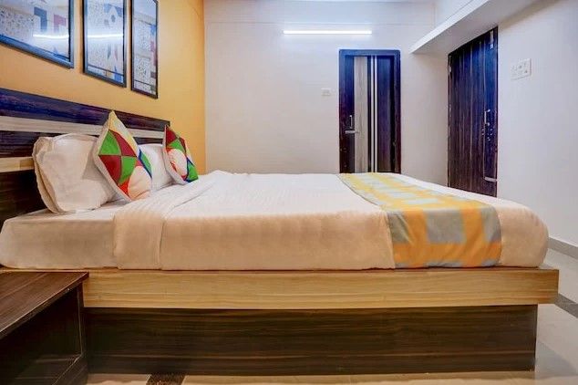 OYO Flagship Luxurious Stay Suite 3