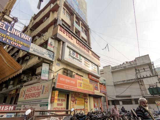 undefined Hotel Linkway 2