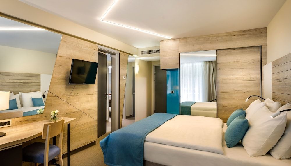 Premium family room