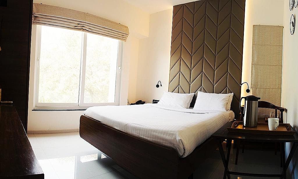 Hotel Cozy INN Deluxe Double Room 3