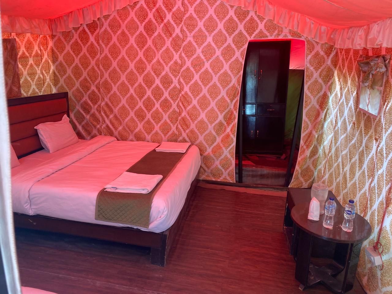 Apple Orchard Resort by Royal Collection Hotels (EV Charging Facility) Apple Tent House 3