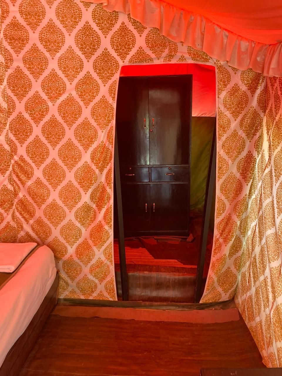 Apple Orchard Resort by Royal Collection Hotels (EV Charging Facility) Apple Tent House 7