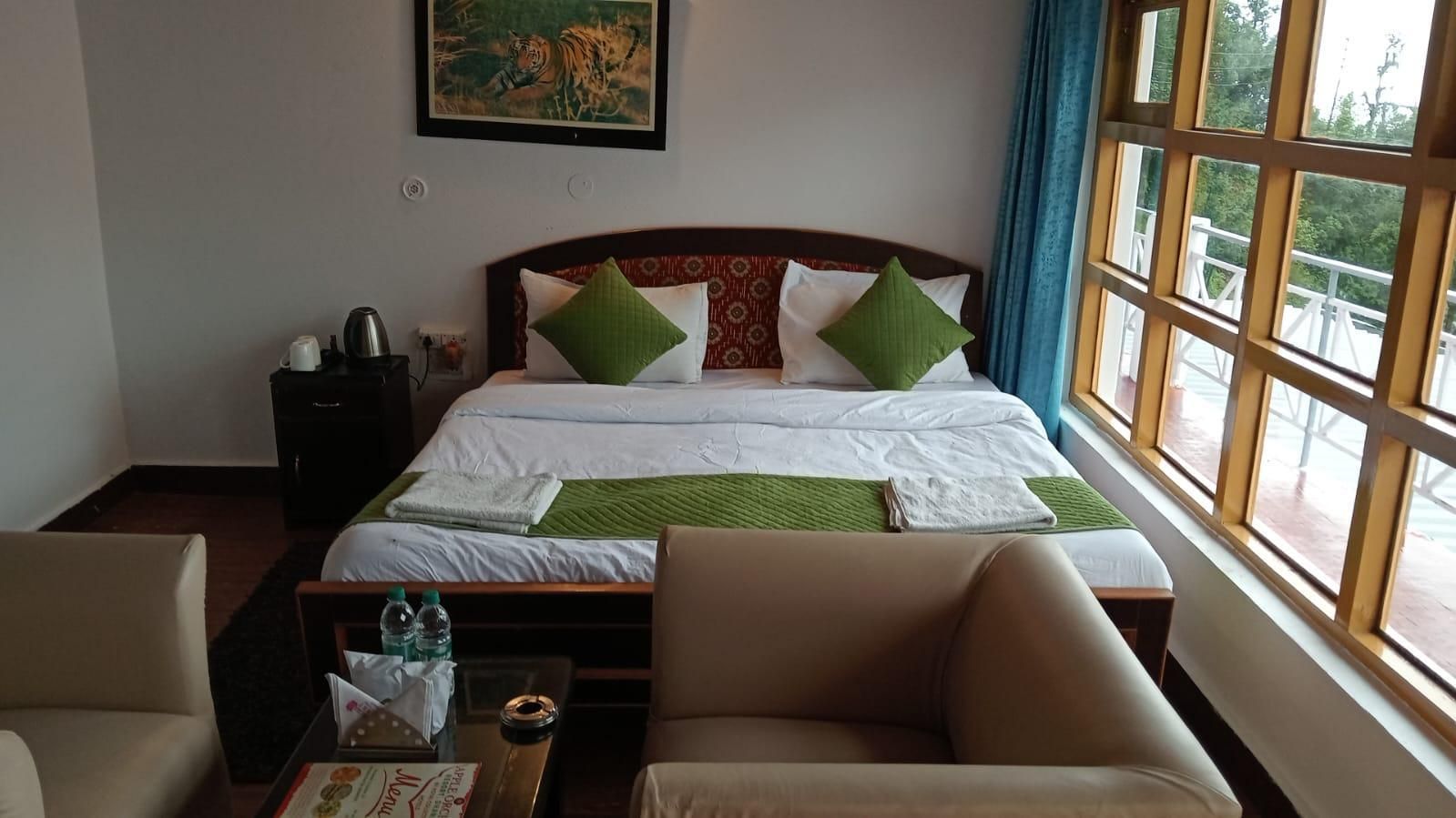 Apple Super Deluxe Room