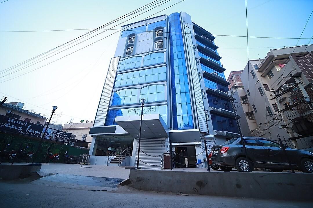 undefined Click Capital House 9