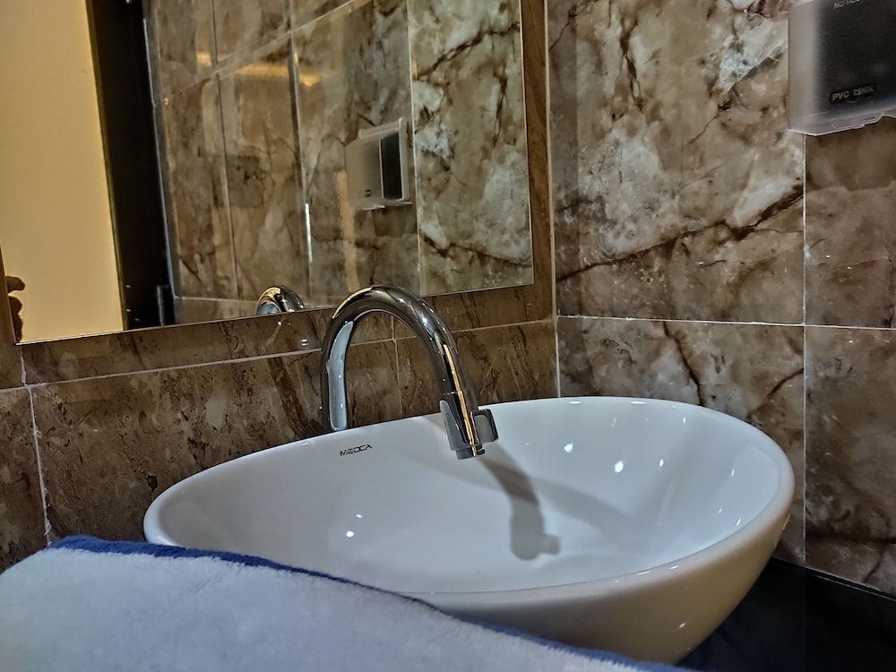 Crown Beach Villas Deluxe Villa 9