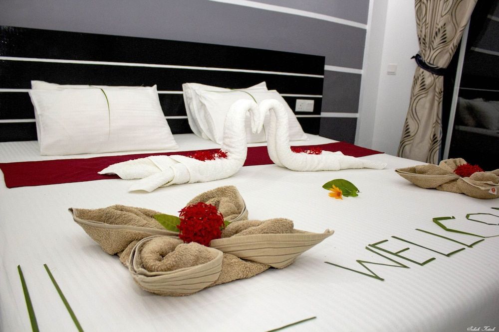 Crown Beach Villas Family Double Room 3