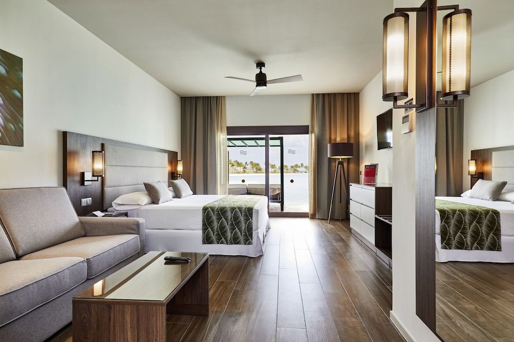 Junior Suite (Overwater)