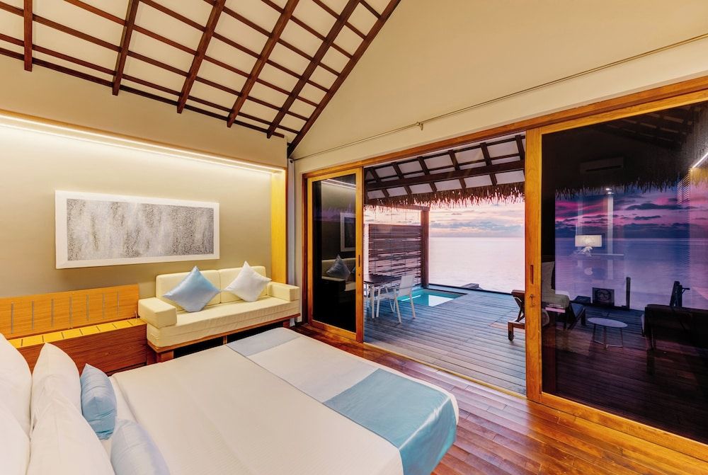 Cinnamon Velifushi Maldives
