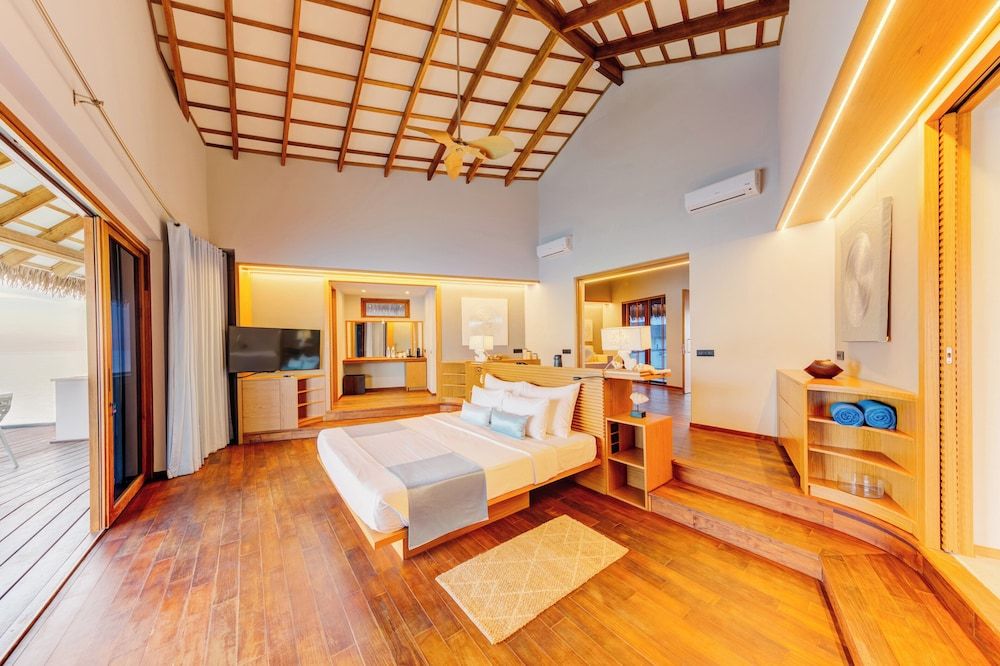 Cinnamon Velifushi Maldives