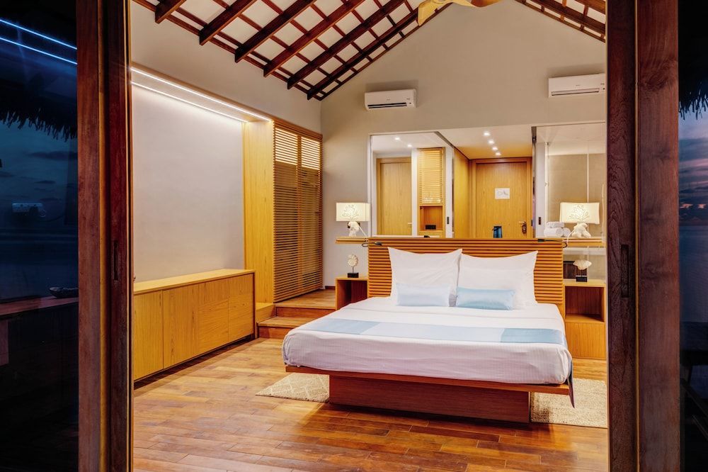 Sunset Water bungalow