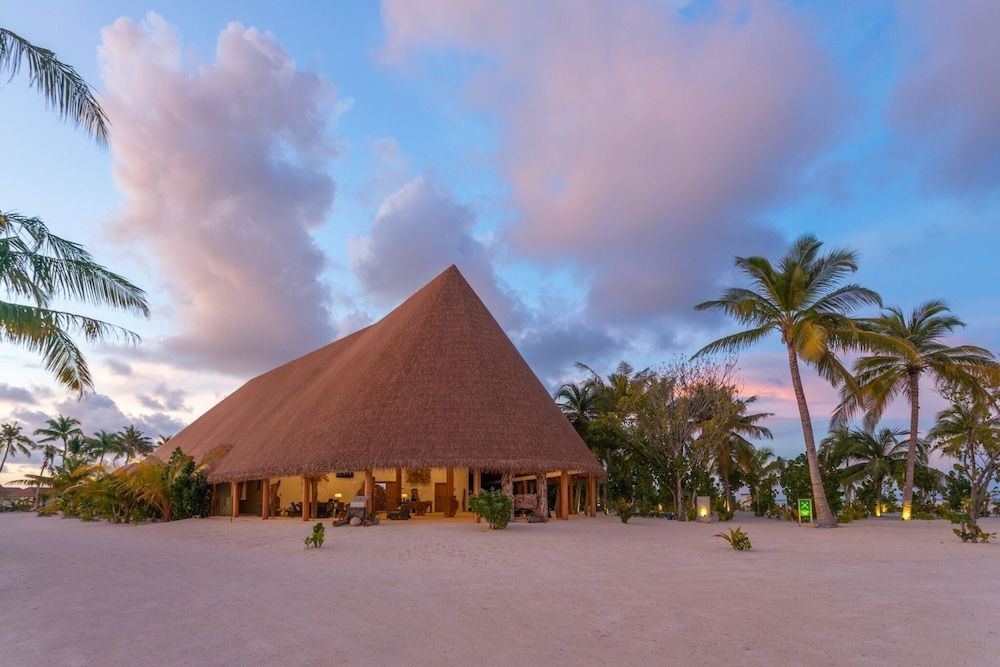 Cinnamon Velifushi Maldives