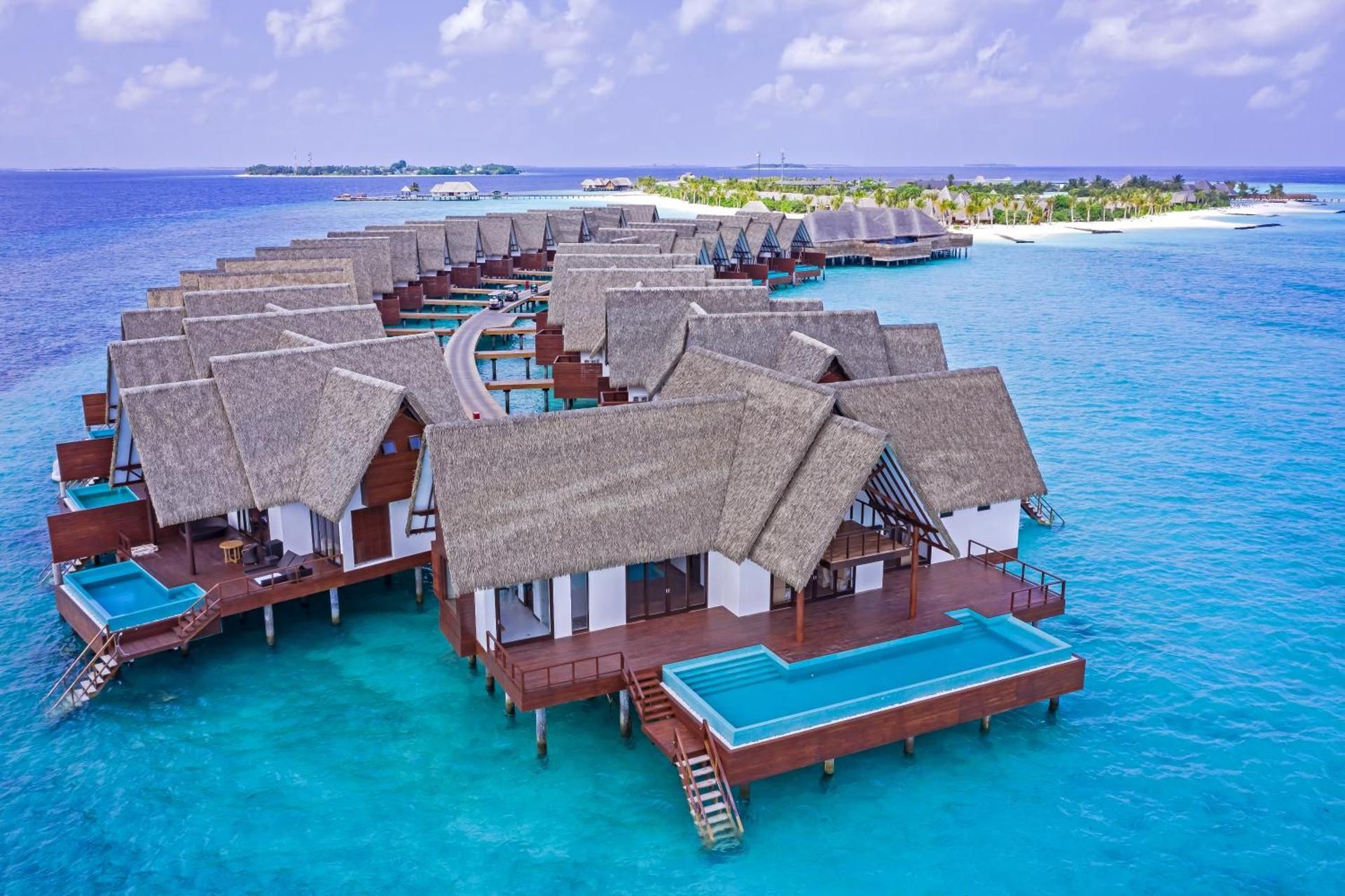 Heritance Aarah - Premium All Inclusive - 40 Minutes away from Male by Seaplane