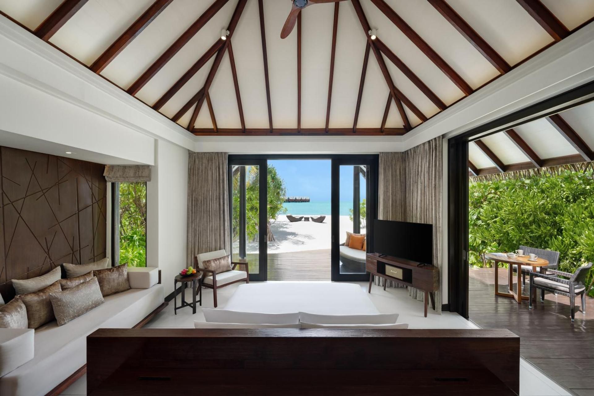 Heritance Aarah - Premium All Inclusive - 40 Minutes away from Male by Seaplane