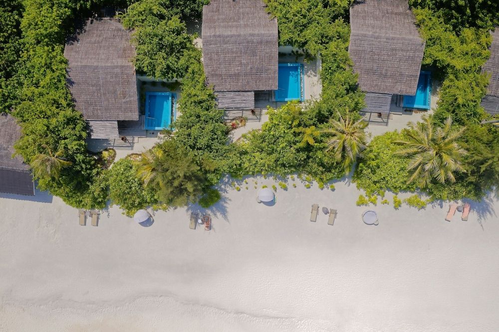 Beach Suite with Pool with Floating Breakfast