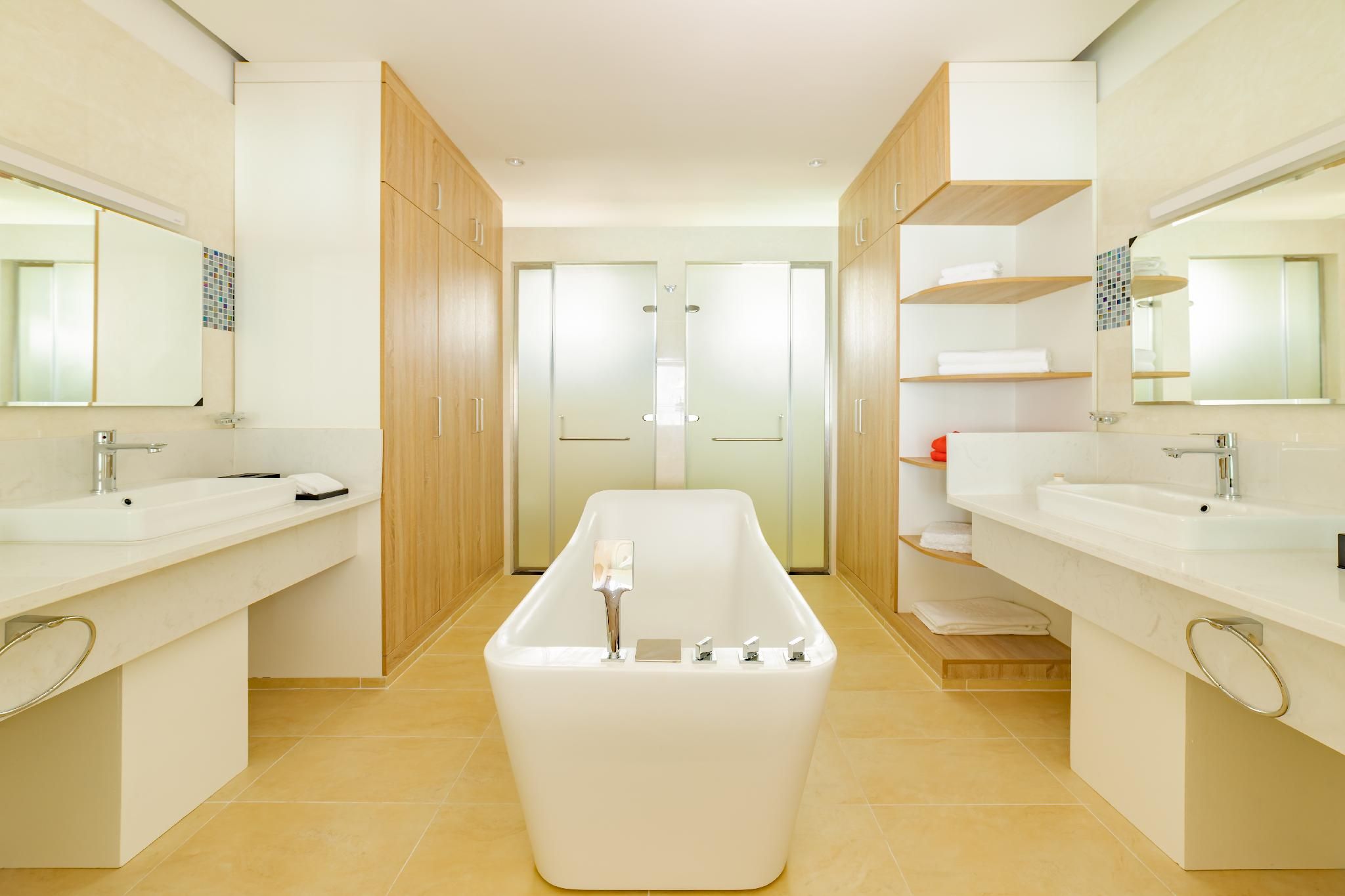 Lagoon Villa With Pool And Slide - Free Seaplane Transfer for 2, min 7 Night Stay