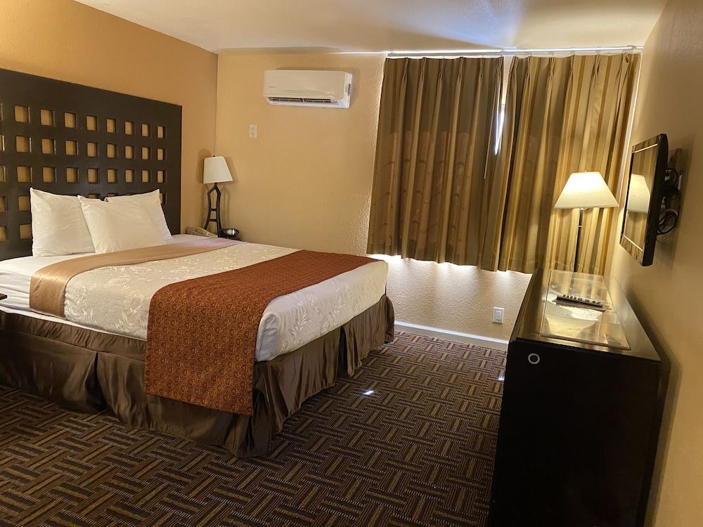 Family Suite, Multiple Beds, Accessible