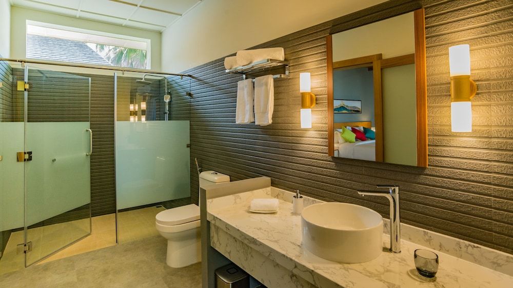 Fiyavalhu Resort Maldives Family Villa, 2 Bedrooms, Beach View 4