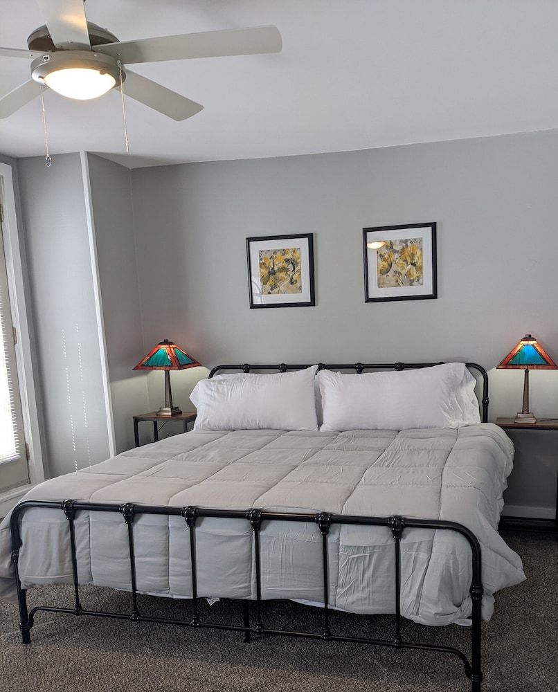 Stone Suite
