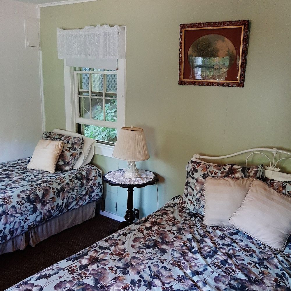 Skylight Cottage