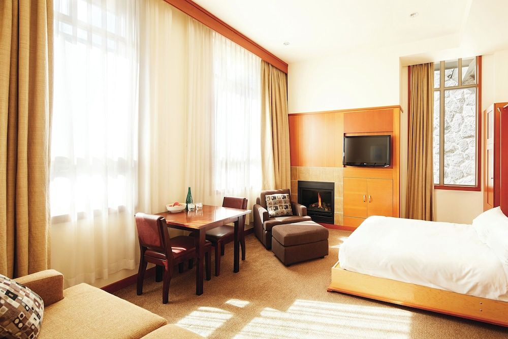 Pan Pacific Whistler Village Centre Studio Suite 4